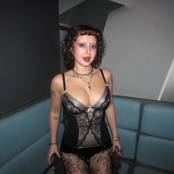 Leaked Hemsley private photo viral onlyfans