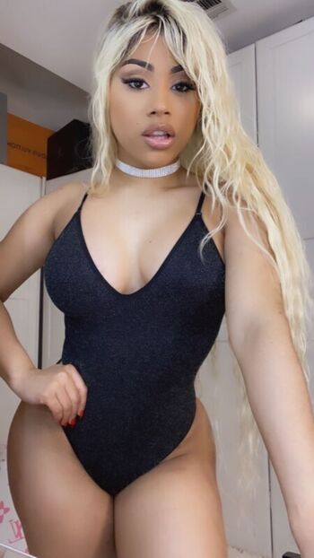 Leaked Hennessy carolina private photo viral onlyfans