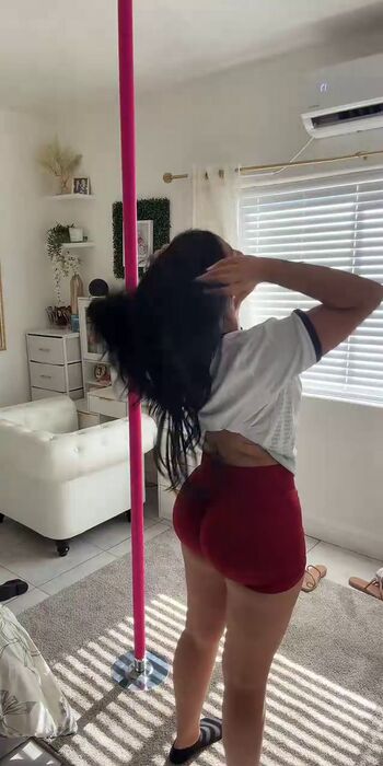 hermosa.kari