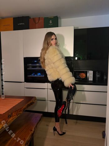 Herrin Bella