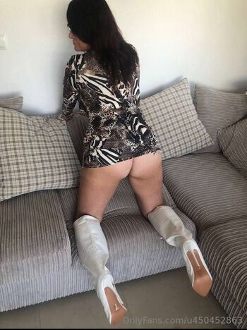 Leaked High heel gilf private photo viral onlyfans