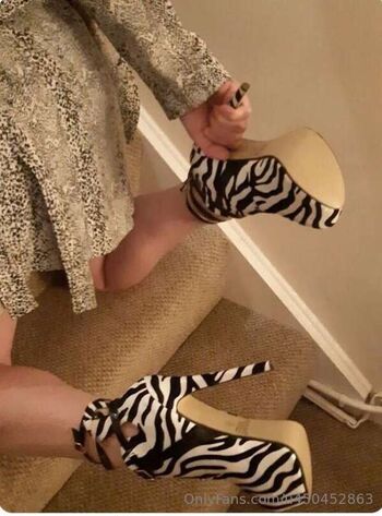Leaked High heel gilf private photo viral onlyfans