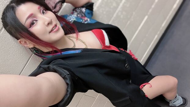 Hikaru Shida