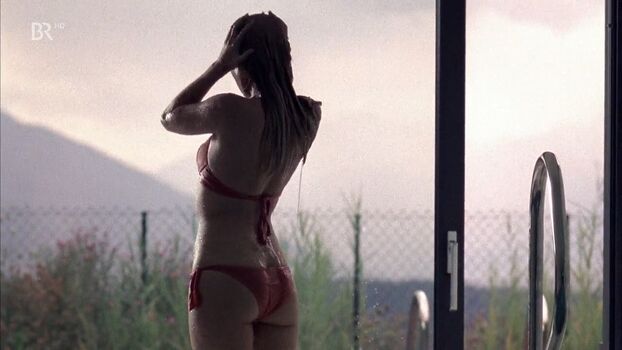 Leaked Hilde dalik private photo viral onlyfans