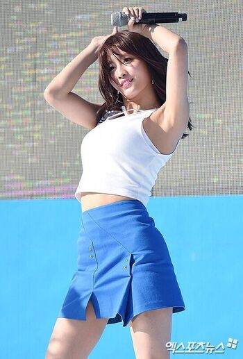 Hirai Momo