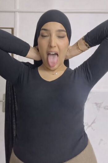 Leaked Hnynnaa private photo viral onlyfans