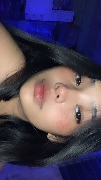 Leaked Hoelymome private photo viral onlyfans