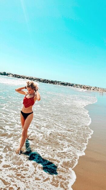 Leaked Hollie bennett private photo viral onlyfans