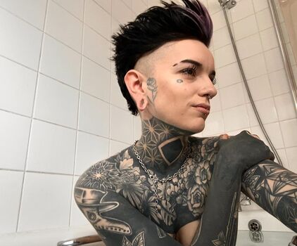 Holly Broome Inked