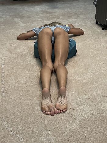Holly Hotwife