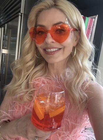 Leaked Holly willoughby page private photo viral onlyfans