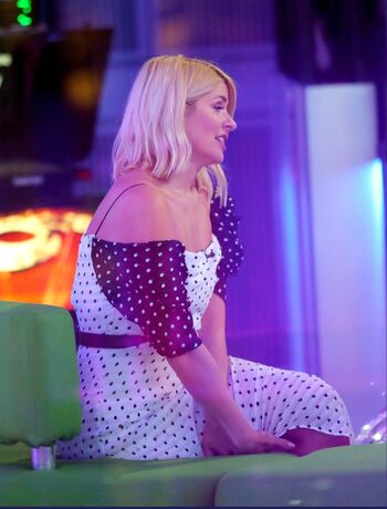 Leaked Holly willoughby page private photo viral onlyfans