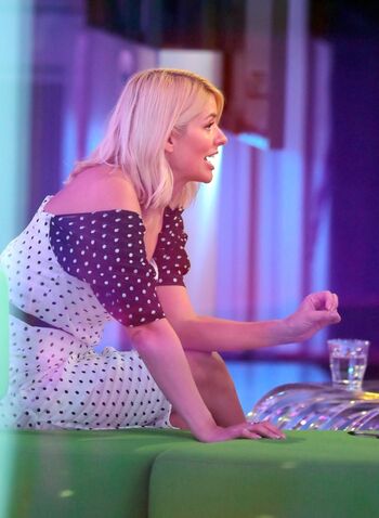 Leaked Holly willoughby page private photo viral onlyfans