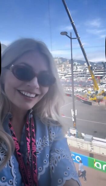 Leaked Holly willoughby private photo viral onlyfans