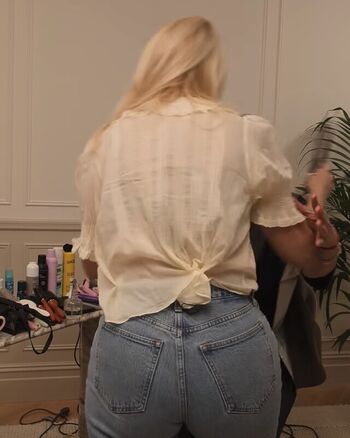 Leaked Holly willoughby private photo viral onlyfans