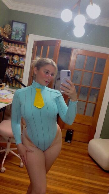 Holly Wolf