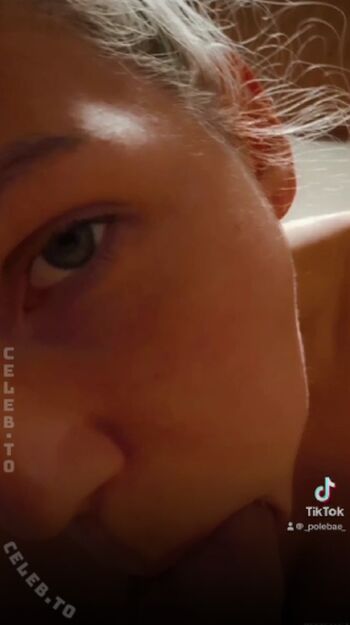 Leaked Honeyamnesia private photo viral onlyfans