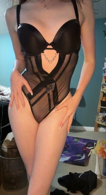 Leaked Honeybeehost private photo viral onlyfans