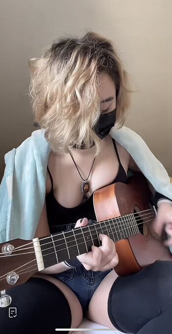 Leaked Honeydewmelancholy private photo viral onlyfans