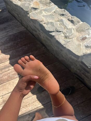 Honeyfeet
