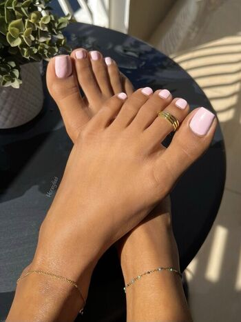 Honeyfeet