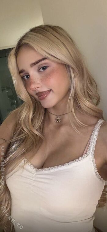 Leaked Honeypuu  page private photo viral onlyfans