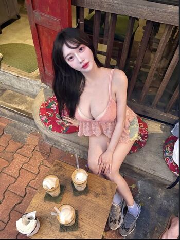 Leaked Honeyvivi page private photo viral onlyfans