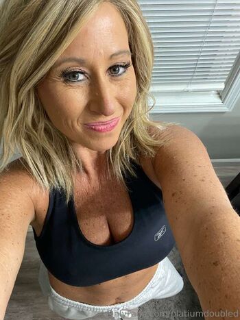 Leaked Hotmom private photo viral onlyfans