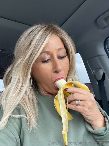 Leaked Hotmom private photo viral onlyfans