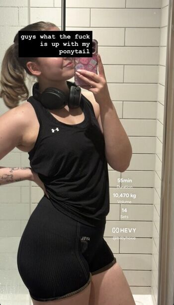 Leaked Hoxieloxie page private photo viral onlyfans