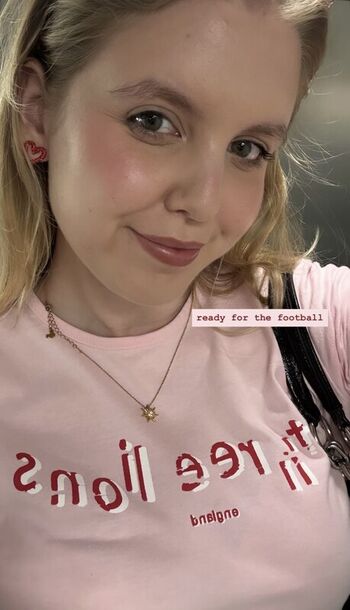 Leaked Hoxieloxie private photo viral onlyfans