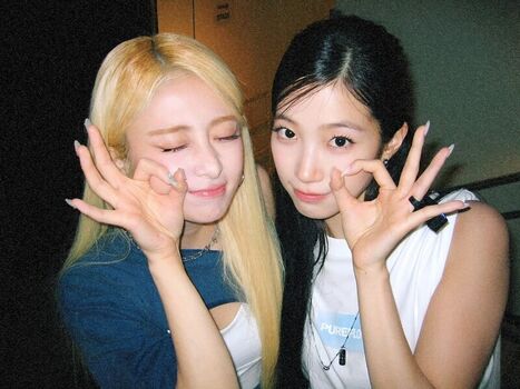 Huh Yunjin 허윤진