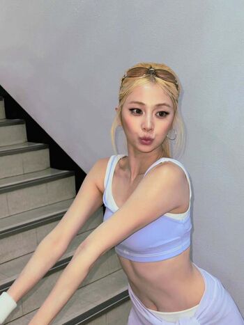 Leaked Huh yunjin  page private photo viral onlyfans