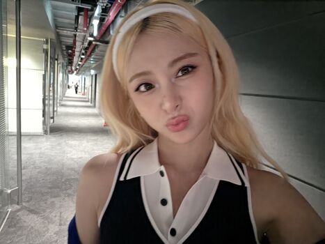 Leaked Huh yunjin  page private photo viral onlyfans