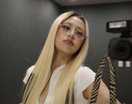 Leaked Huh yunjin private photo viral onlyfans