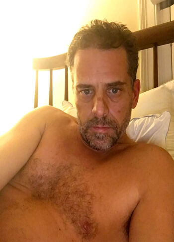 Leaked Hunter biden private photo viral onlyfans