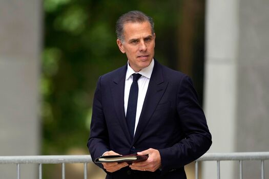 Leaked Hunter biden private photo viral onlyfans