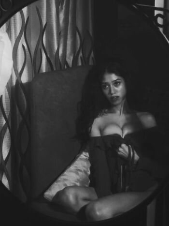 Leaked Husn ki parii private photo viral onlyfans