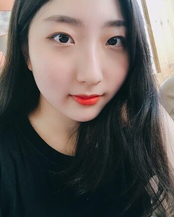 Hye Yun Song