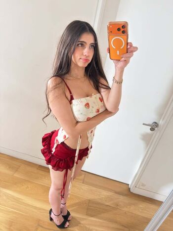 Leaked Iaaras  page private photo viral onlyfans