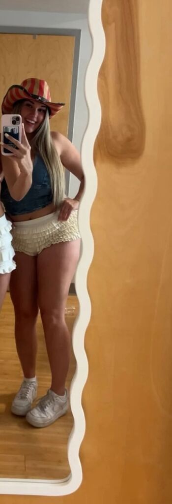 Leaked Iamavab private photo viral onlyfans