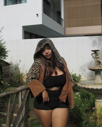 Leaked Iamchihuchakbo page private photo viral onlyfans