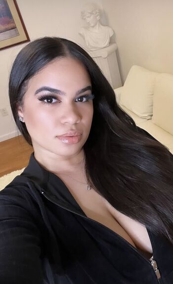 Leaked Iamjanibell private photo viral onlyfans