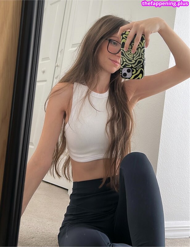 https: / iiiZwerg Φωτογραφία Γυμνών OnlyFans #97