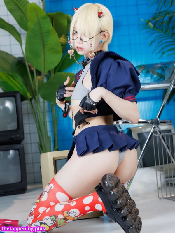Iiniku Ushijima / prdtrt_shop Photo OnlyFans Nu #13