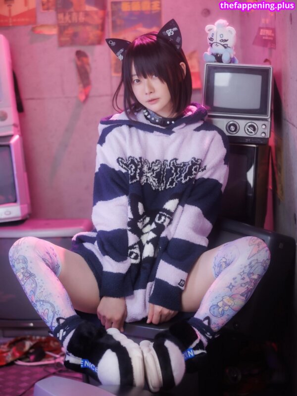 Iiniku Ushijima / prdtrt_shop Foto OnlyFans Nuda #34