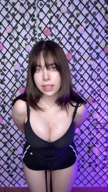 Leaked Ijenz private photo viral onlyfans