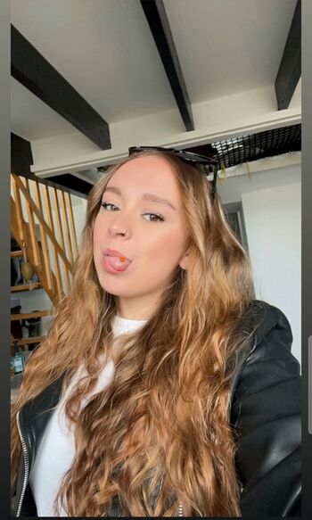 Leaked Illona delalande private photo viral onlyfans