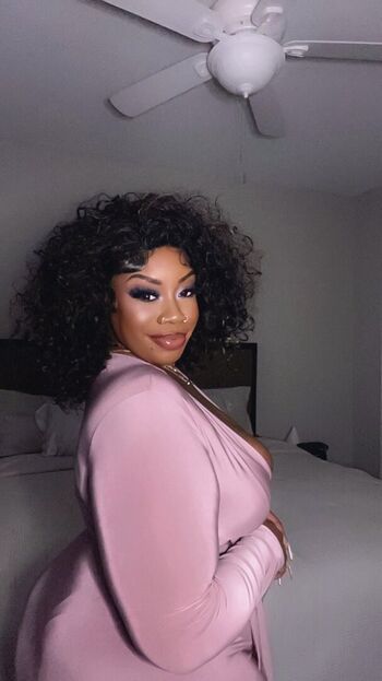 Leaked Ilooklikebaae private photo viral onlyfans