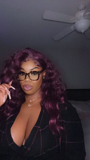 Leaked Ilooklikebaae private photo viral onlyfans